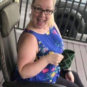 Meet your Posher, Angelique